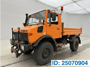 Kravas automašīna pašizgāzējs UNIMOG