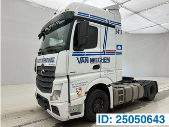 Vilcējs MERCEDES-BENZ Actros 1842