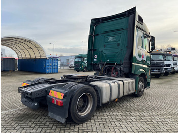 Vilcējs Mercedes-Benz Actros 1845 BigSpace: foto 4