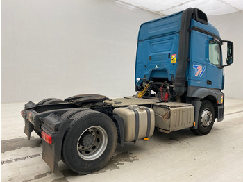 Vilcējs Mercedes-Benz Actros 1942: foto 4