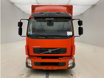 Kravas automašīna ar slēgto virsbūvi Volvo FL 240: foto 2
