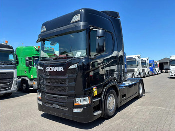 Vilcējs SCANIA R 450