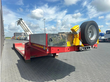 Puspiekabe zema profila platforma Faymonville MEGAMAX F-S42-1ACA 2 ASSEN DIEPLADER / TIEFLADER / LOW LOADER: foto 4 Puspiekabe zema profila platforma Faymonville MEGAMAX F-S42-1ACA 2 ASSEN DIEPLADER / TIEFLADER / LOW LOADER: foto 4