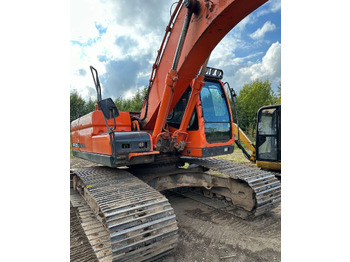 Kāpurķēžu ekskavators DOOSAN DX225LC