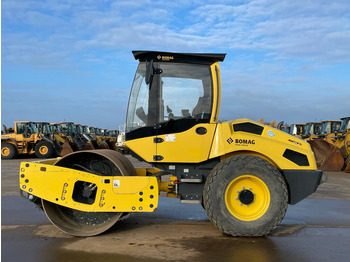 Veltnis BOMAG