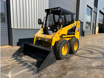 Iekrāvējs CATERPILLAR 216B3