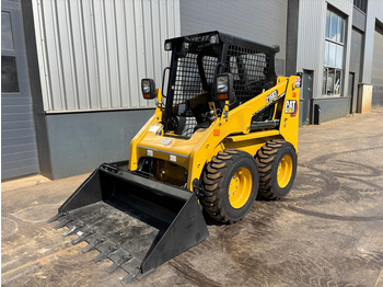 Iekrāvējs CATERPILLAR 216B3