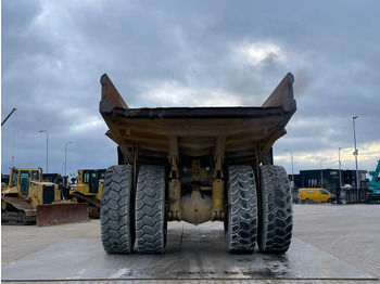 Karjeru pašizgāzējs Caterpillar 773B: foto 4 Karjeru pašizgāzējs Caterpillar 773B: foto 4