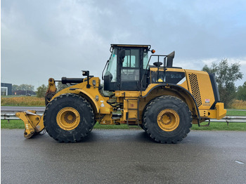 Riteņu iekrāvējs CATERPILLAR 966K