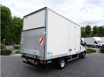 Furgons ar slēgtā virsbūve IVECO DAILY 35C16 BOX LIFT 8 PALLETS CRUISE CONTROL TWIN WHEELS AIR CONDITIONING  160HP: foto 3