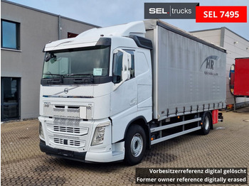 Kravas automašīna ar tentu VOLVO FH 420