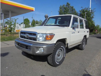 Vieglā automašīna TOYOTA Land Cruiser