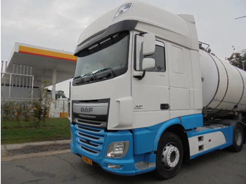Vilcējs DAF XF 440