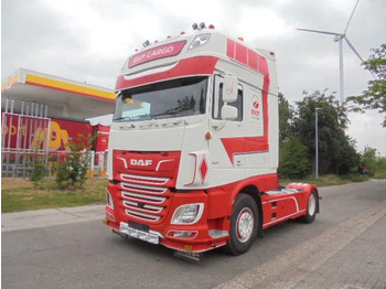 Vilcējs DAF XF 530