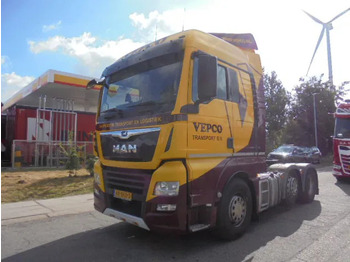 Vilcējs MAN TGX 26.460