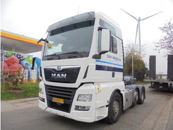 Vilcējs MAN TGX 26.500