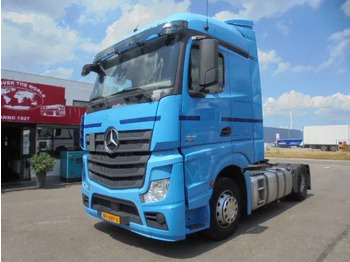 Vilcējs MERCEDES-BENZ Actros 1842