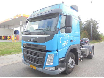 Vilcējs VOLVO FM 330
