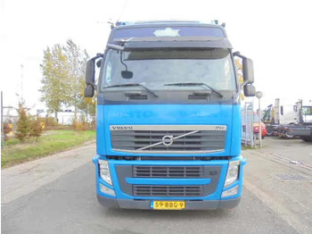 Kravas automašīna ar tentu Volvo FH 420 6X2 NL TRUCK: foto 2