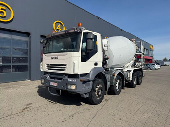 Betonvedējs IVECO Trakker