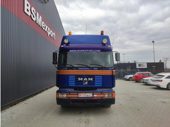 Vilcējs MAN 26.464 tipping gear truck tractor: foto 2