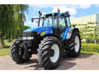 Traktors NEW HOLLAND TM