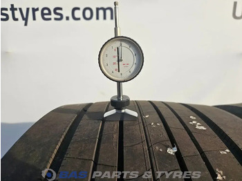 Riepa - Kravas automašīna Bridgestone: foto 3
