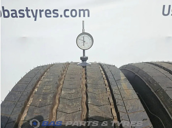 Riepa - Kravas automašīna Michelin: foto 3