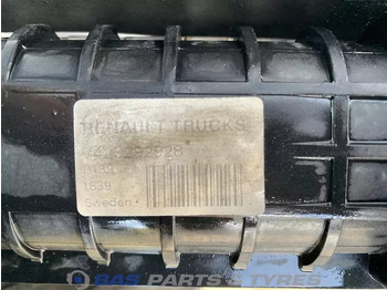 Radiators - Kravas automašīna Renault Radiateur Renault DTI13 480 7422062510: foto 4 Radiators - Kravas automašīna Renault Radiateur Renault DTI13 480 7422062510: foto 4