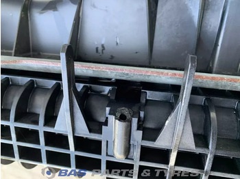 Radiators - Kravas automašīna Renault Radiateur Renault DTI13 480 7422062510: foto 3 Radiators - Kravas automašīna Renault Radiateur Renault DTI13 480 7422062510: foto 3