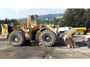 Riteņu iekrāvējs CATERPILLAR 988B