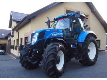 Traktors NEW HOLLAND T7