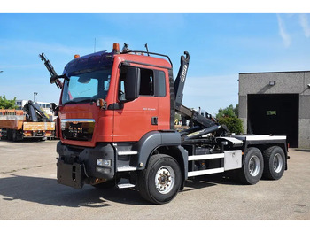 Pacēlājs ar āķi MAN TGS 33.440