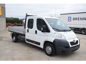 Automašīna ar kravas platformu PEUGEOT Boxer