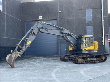 Kāpurķēžu ekskavators VOLVO ECR235DL