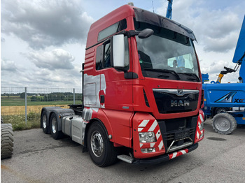 Vilcējs MAN TGX 26.560