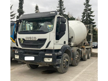 Betonvedējs IVECO Trakker