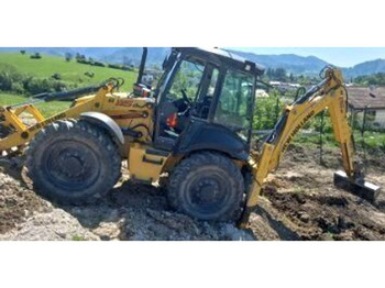 Ekskavators-iekrāvējs New Holland B115B: foto 3