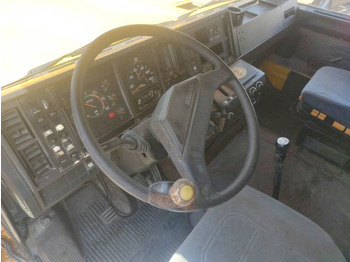 Vilcējs Scania T112: foto 5