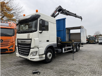 Kravas auto ar manipulatoru DAF XF 480