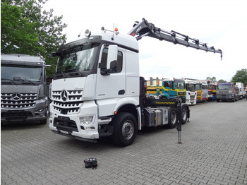 Vilcējs MERCEDES-BENZ Arocs 2648