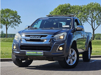 Pikaps ISUZU