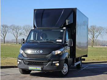 Furgons ar slēgtā virsbūve IVECO Daily
