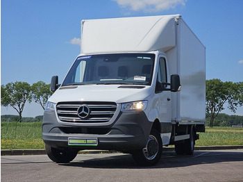 Furgons ar slēgtā virsbūve MERCEDES-BENZ Sprinter 516