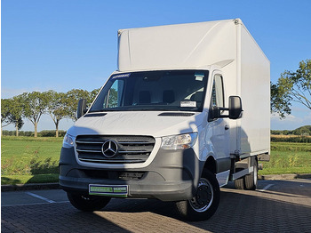 Furgons ar slēgtā virsbūve MERCEDES-BENZ Sprinter 516