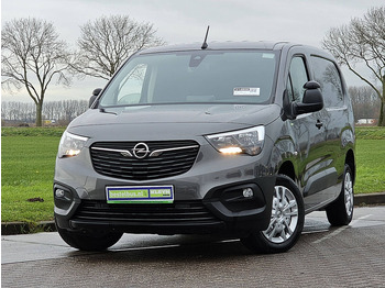 Furgons ar slēgtā virsbūve OPEL