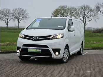 Mazs furgons TOYOTA