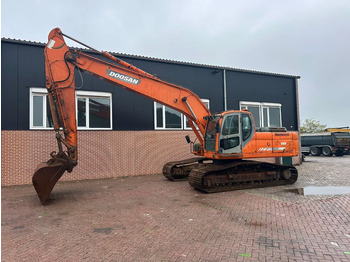 Kāpurķēžu ekskavators DOOSAN DX255LC
