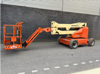 Izlices pacēlājs JLG E450AJ