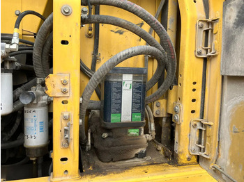 Kāpurķēžu ekskavators Komatsu HB215LC-2: foto 5